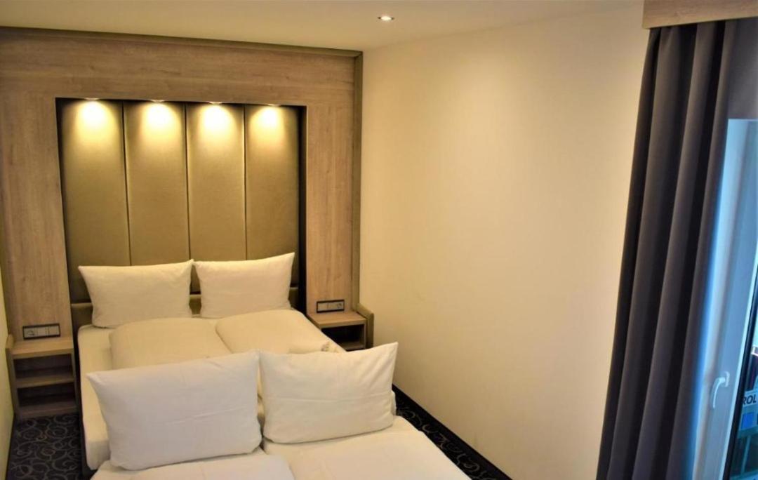 Hotel Business Bay Das Ehemalige Staycation Hotel شيندلفينجن المظهر الخارجي الصورة
