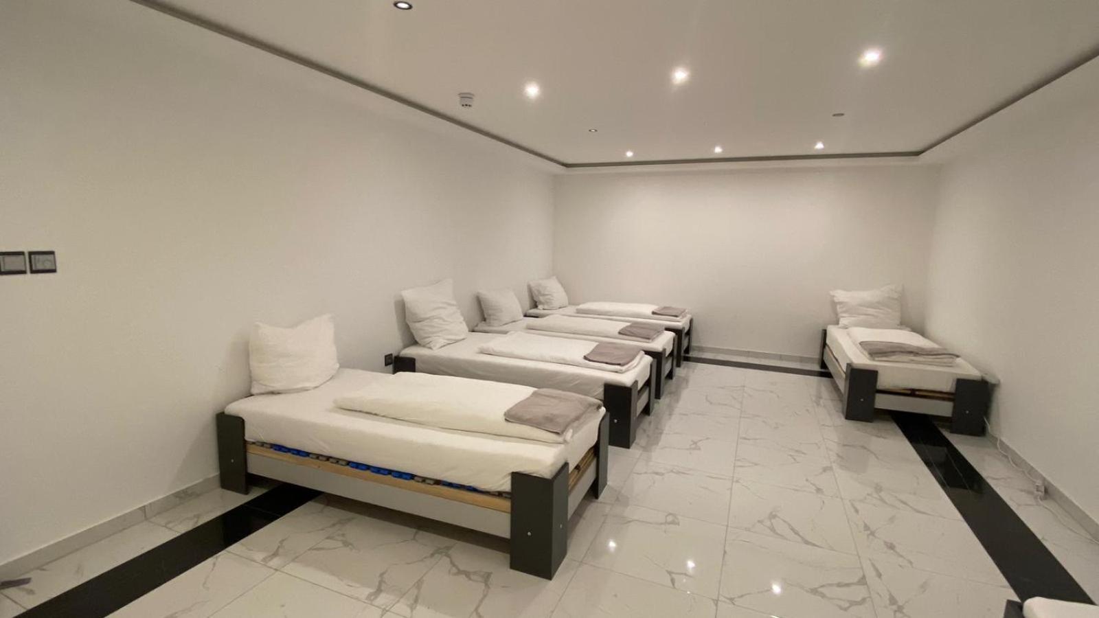 Hotel Business Bay Das Ehemalige Staycation Hotel شيندلفينجن المظهر الخارجي الصورة