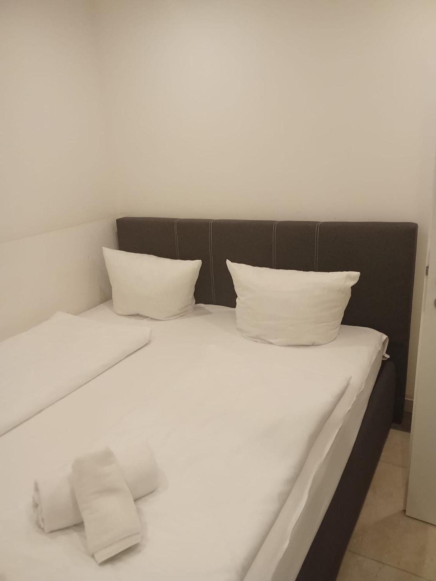 Hotel Business Bay Das Ehemalige Staycation Hotel شيندلفينجن المظهر الخارجي الصورة